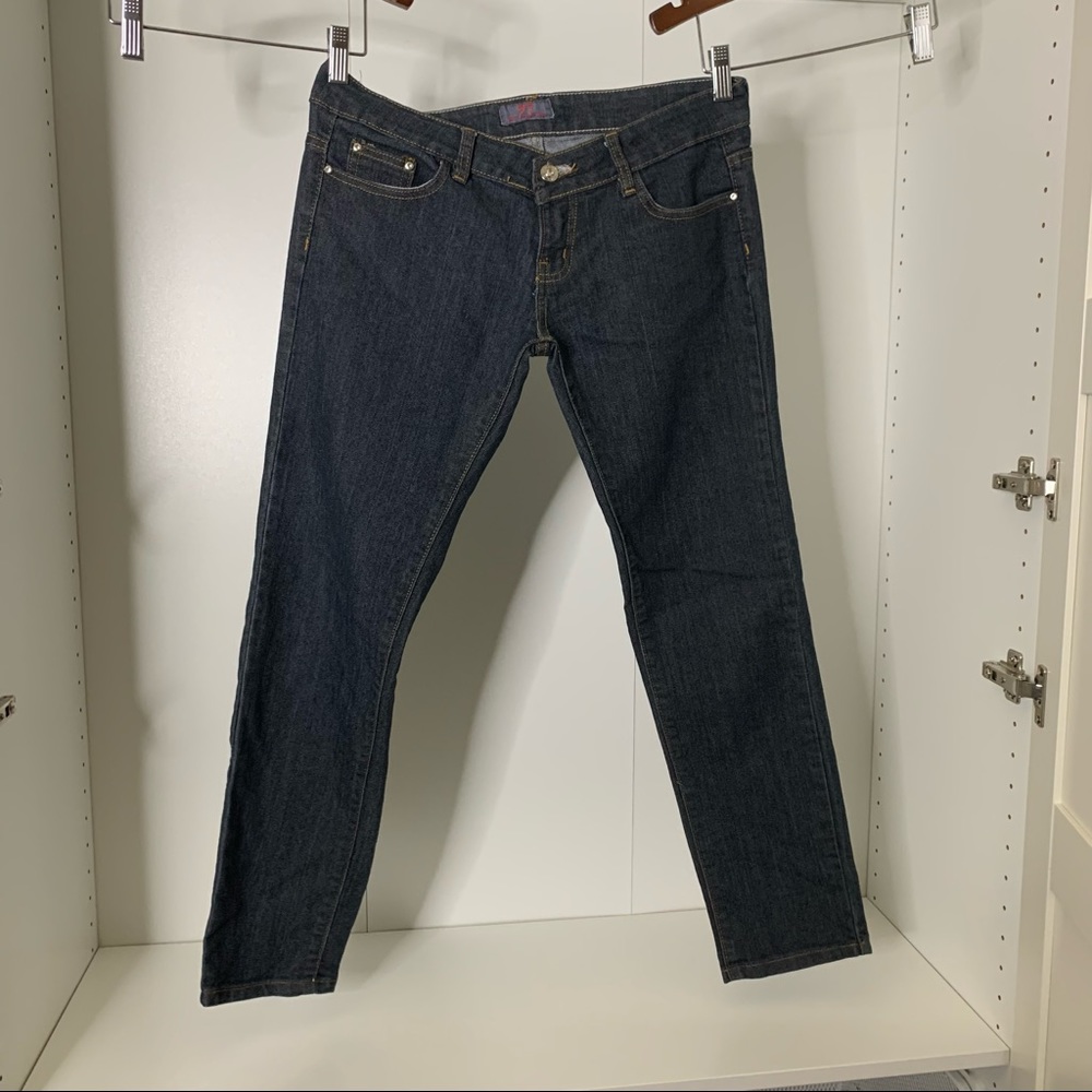Dark Wash Skinny Jeans‎ 32